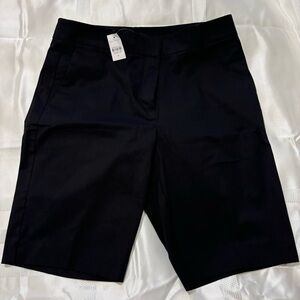 Ann Taylor Blaxk shorts